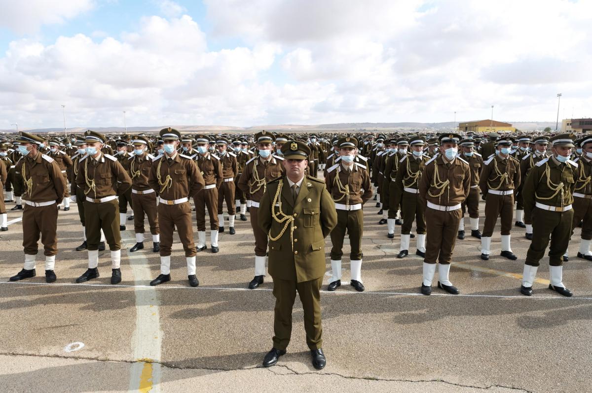 اللواء الليبي المتقاعد هدد باستخدام القوة لـ"فرض السلام"