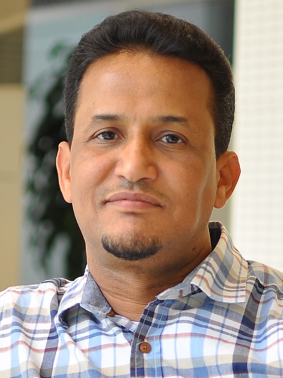 محمد المختار الشنقيطي ‏أستاذ الفكر السياسي بجامعة قطر