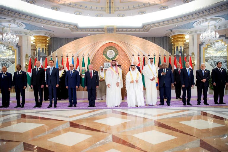 القادة العرب المشاركون في قمة جدة الجمعة الماضية 