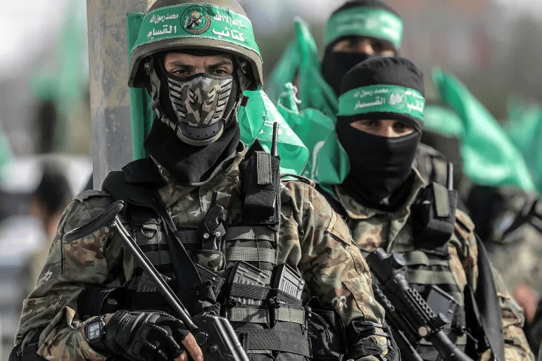عناصر من كتائب عز الدين القسام الجناح العسكري لحركة حماس